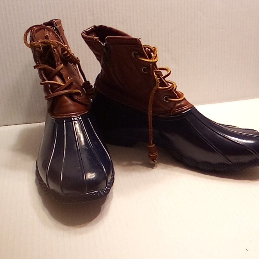 STEVE MADDEN - Picture 3 of 6